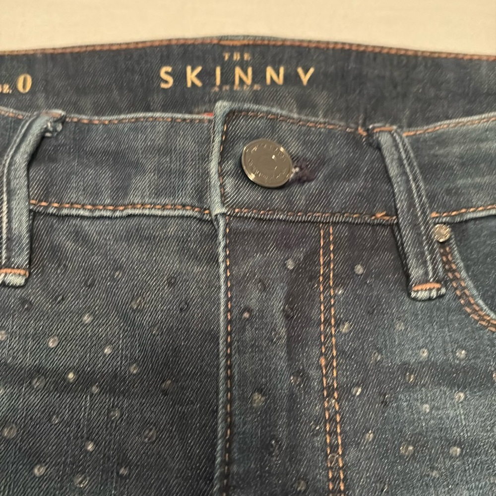 WHBM “The Skinny Ankle” size 0 The inseam is 27 1/2.